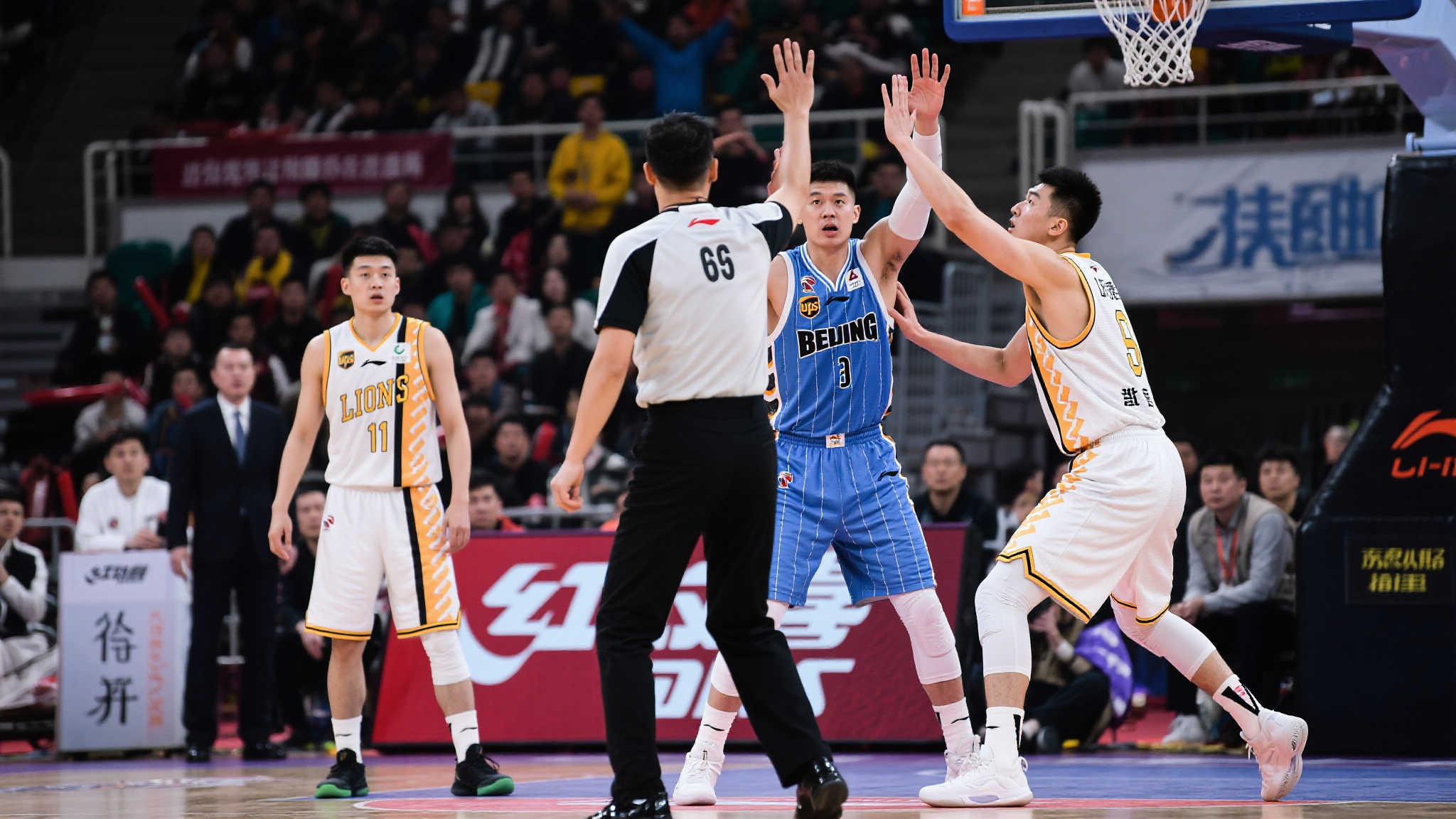 而尼斯则需 而尼斯则需